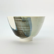 Load image into Gallery viewer, Medium pour bowl 1